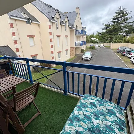 Nid Douillet, Proche De La * La Baule